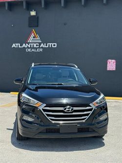 2018 Hyundai TUCSON SE