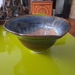 Bill Campbell Studio Pottery 9”Glazed Bowl Blues Brown Cream