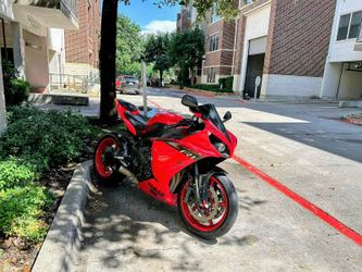 2014 Yamaha R1