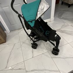 Summer Infant 3Dlite Convenience Stroller Lightweight Black/ green