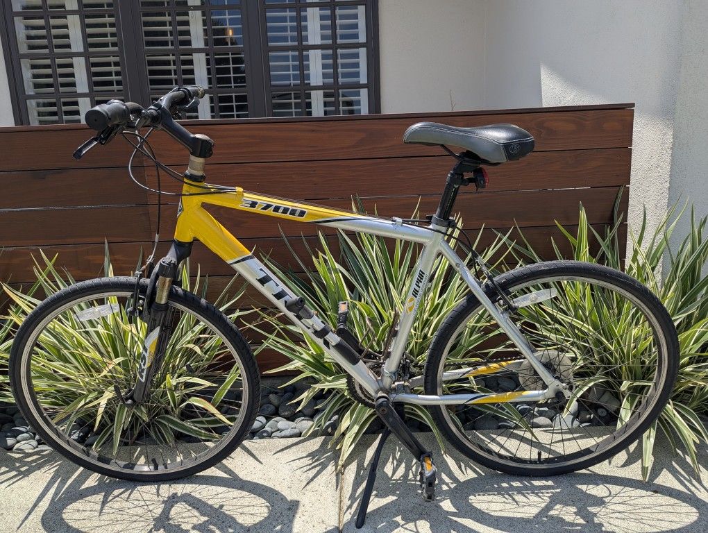Trek 3700