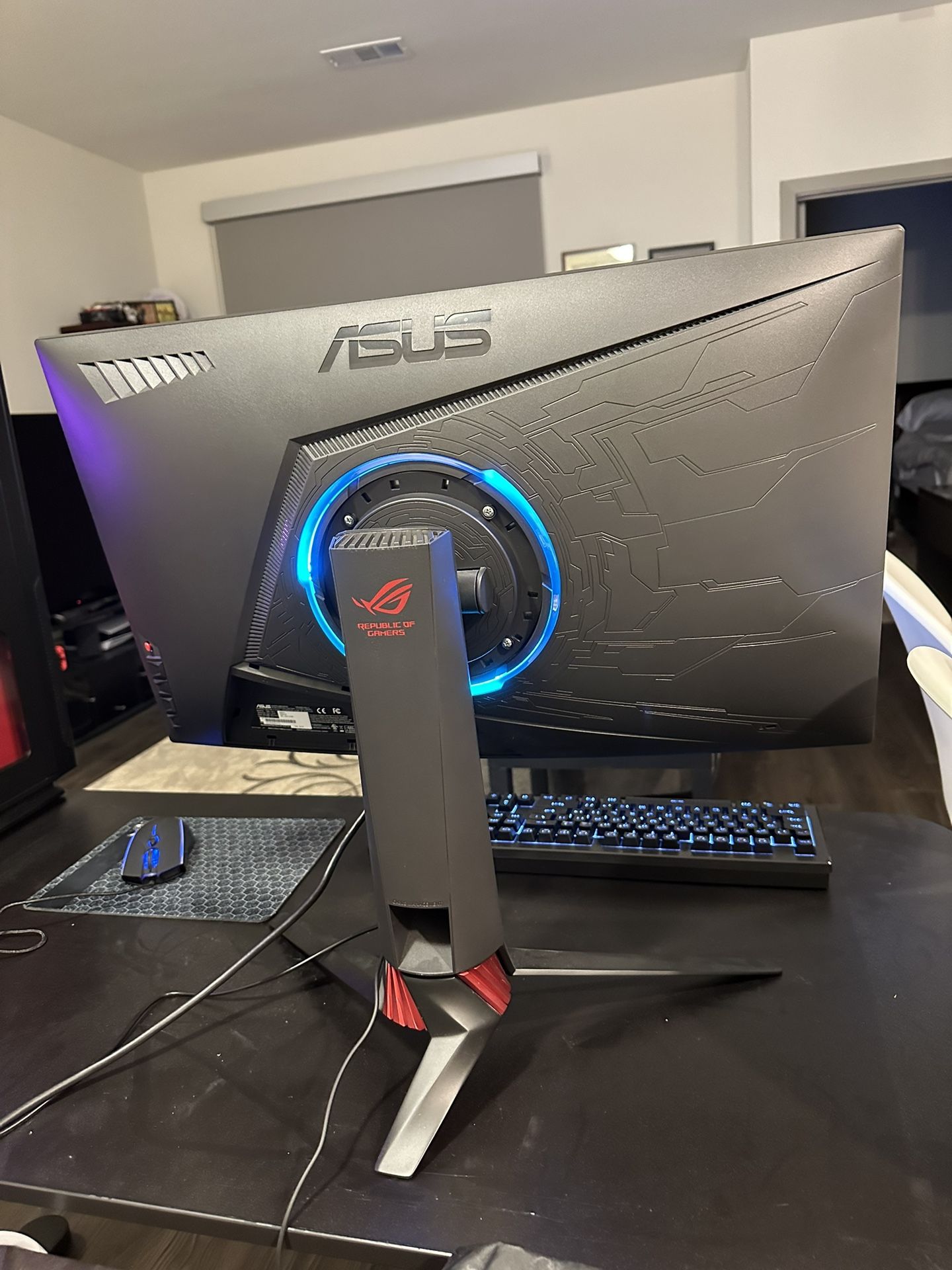 ASUS ROG XG27VQ 144hz curved gaming monitor