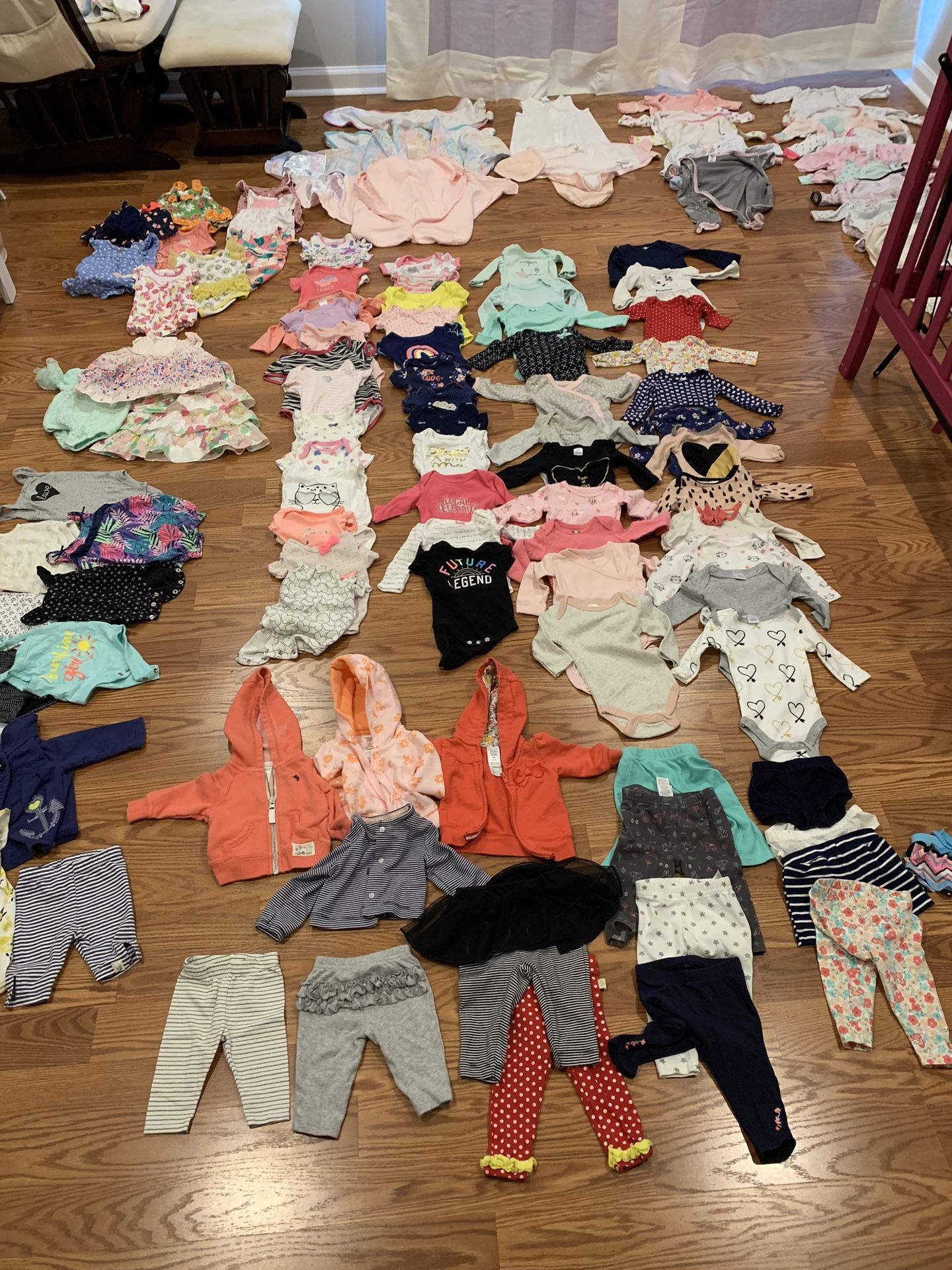 Baby girl Lot clothes, pjs, shoes etc 0-3 month