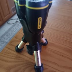 NICE TRIPOD FLASHLIGHT FOR SALE