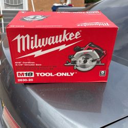 M18 Cordless 6-1/2 Circular Saw 