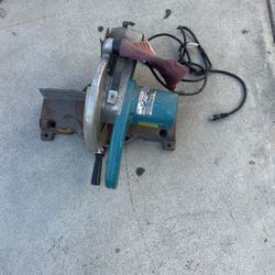 Makita Tool For Cutting Wood