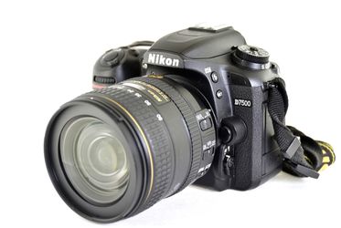 Nikon D7500 DSLR Camera with 16-80mm f/2.8-4E VR DX ED Lens Shutter Count: 5897, Works Well!
