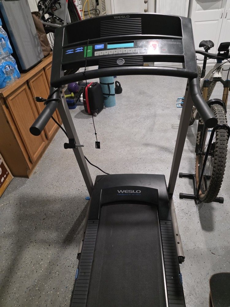 Weslo - Cadence G-40 Treadmill