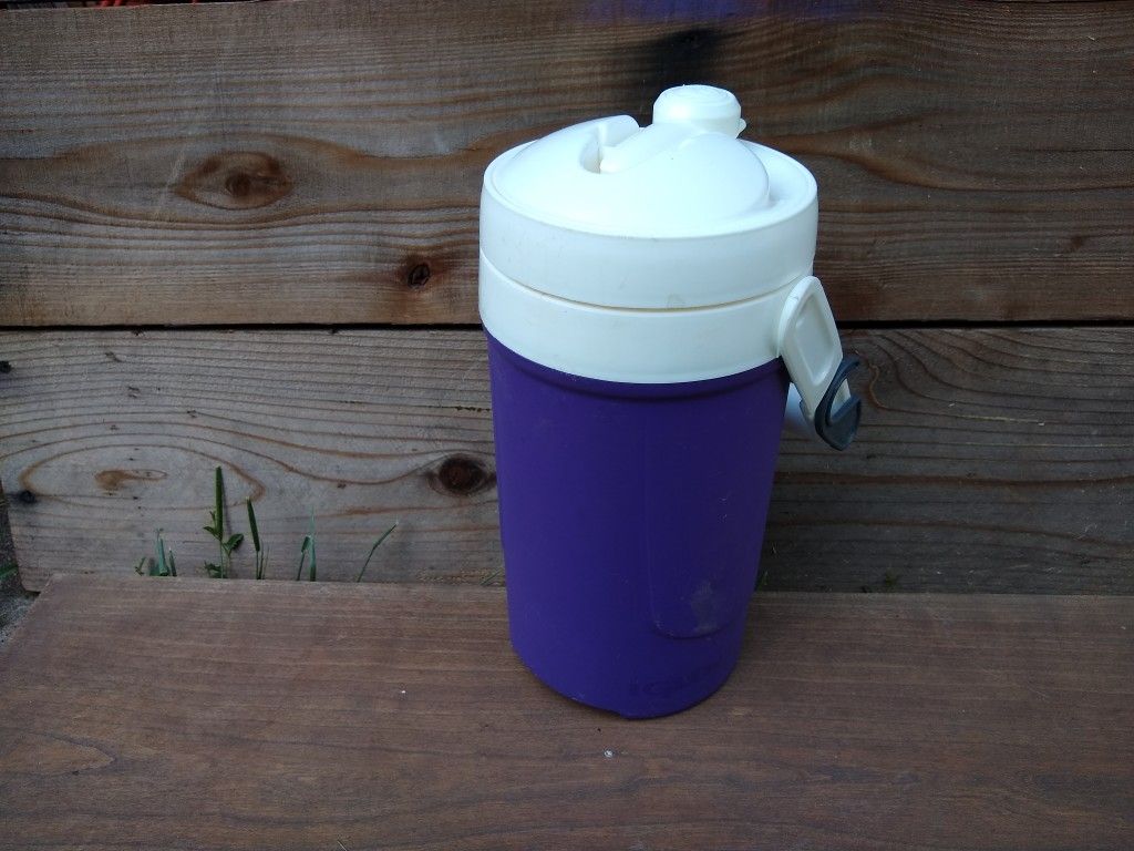 Igloo 1/2 gallon sport jug