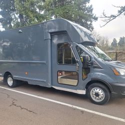 2021 Ford Transit-350