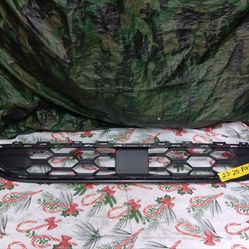 2023-25 Ford Escape Lower Grill