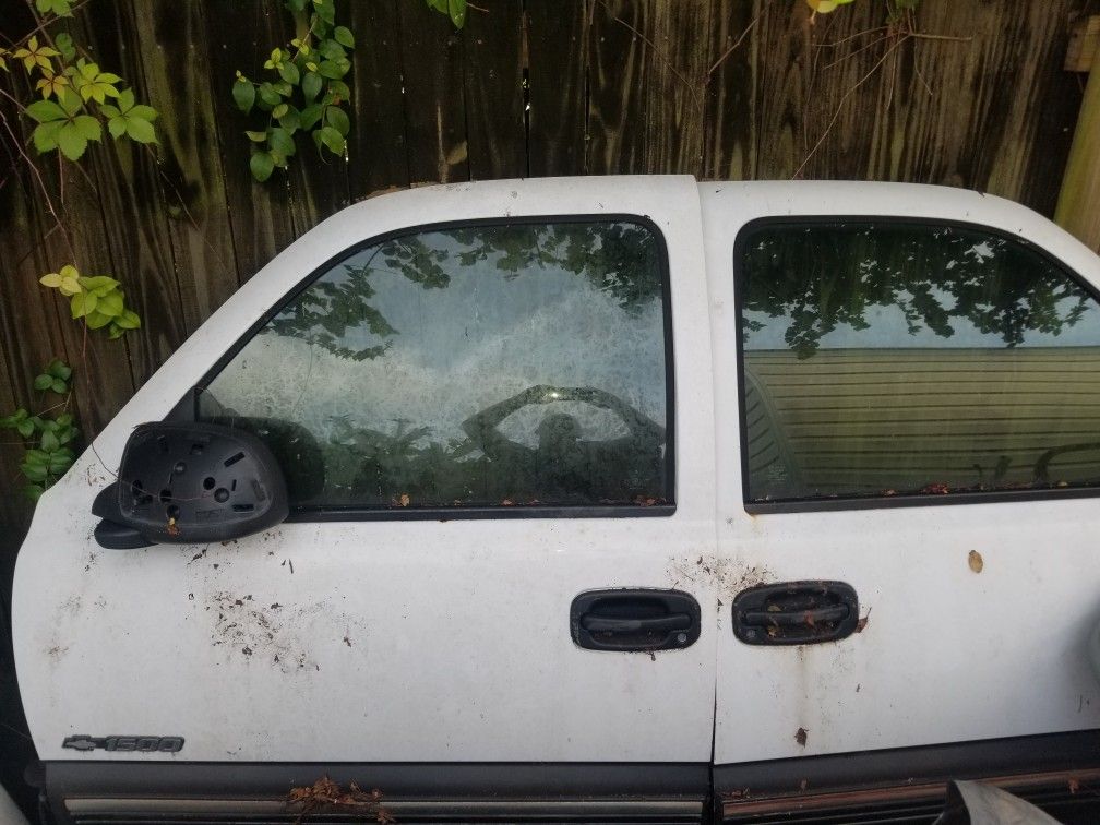 Chevy Silverado parts 2002