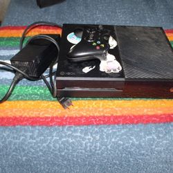 Xbox One With Controller 