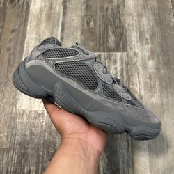 Yeezy 500 “Granite” (7.5)