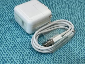 Apple 12 Watt Charger And Lightning Cable