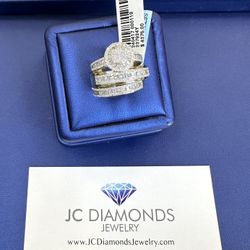 Ring Engagement 10k Diamonds