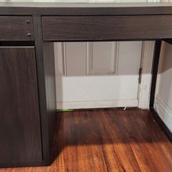 IKEA Computer Desk With Sliding Drawer And Side Drawers