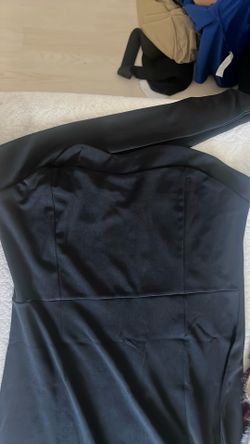 Black dress split knee-high length