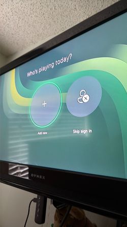 Fully wiped Xbox Series S, Discless with 3 controllers