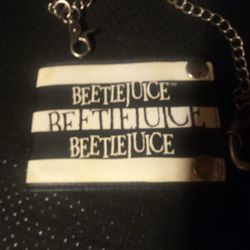 3$ Beetlejuice.    Wallet 