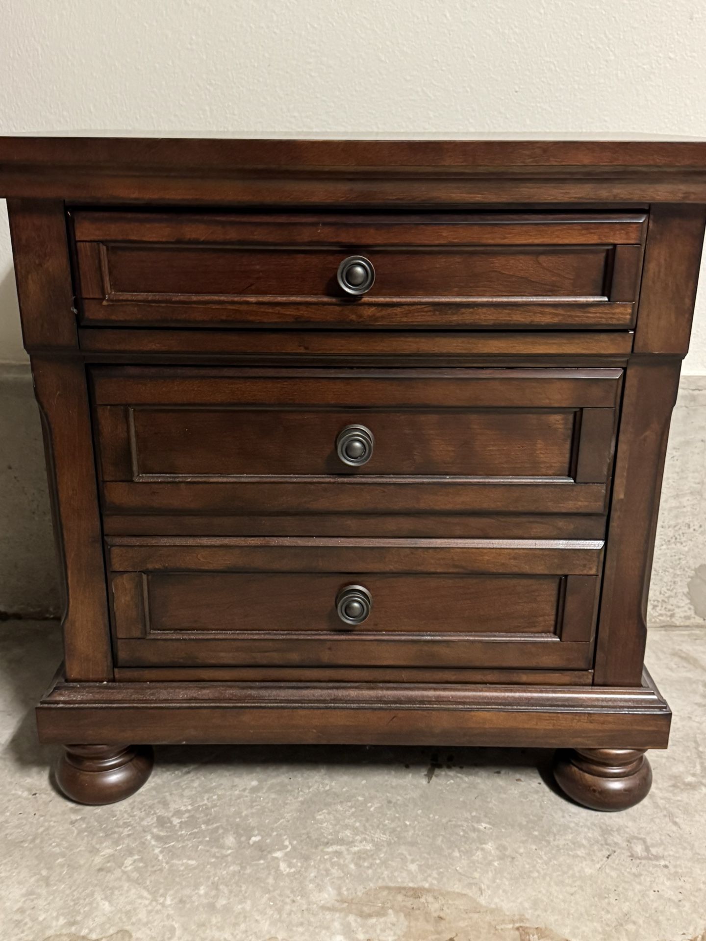Porter 29" 2 Drawer Nightstand
