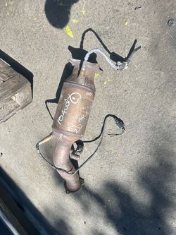 2010 Audi a4 2.0 exhaust manifold