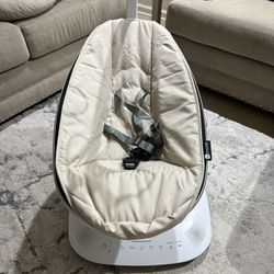4moms mamaRoo Multi-Motion Baby Swing Smart