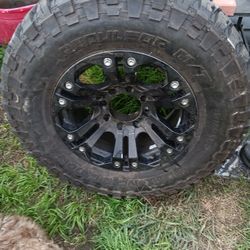 18 In Rolling Big Power Repulsor MTS 35x12.5 R18