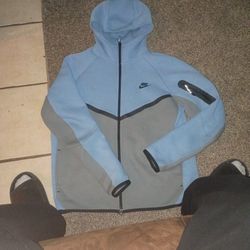 Nike Tech Top