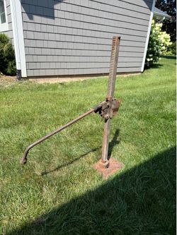 Vintage cast iron car jack!