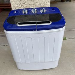 This lot includes three used Bradley ditch bag catchers in blue and black vinyl, along with three inner tubes, a rope, a carabiner, and a small bag of