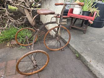 Antique Victorian Tricycle