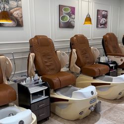 Lexor Pedicure chair with massage