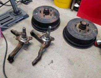 1970 Mustang Complete Drum Brakes And Spindles