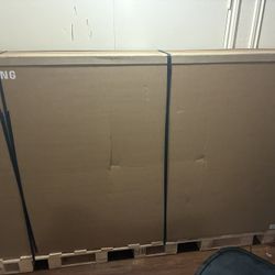 98in Samsung Smart Tv