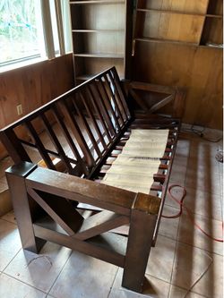 Futon frame