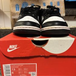Nike Dunk Panda Low Women’s Size 7.5