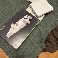 XBOX One X 1 Tb - Barely Used, No Controller 