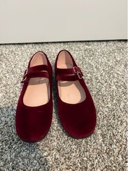 Girls velvet burgundy strapy flats/rojo vino de terciopelo size 4