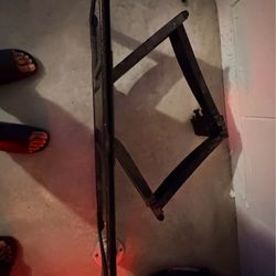 75’ Full Range Motion/Tilt Tv Mount