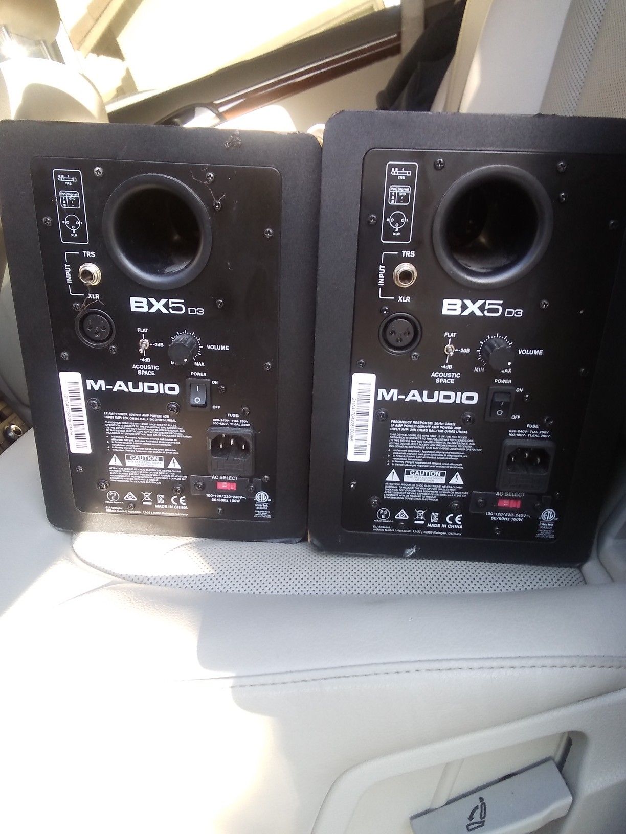 BX5 m-audio studio speakers