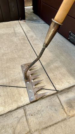 Garden Weeding Rake