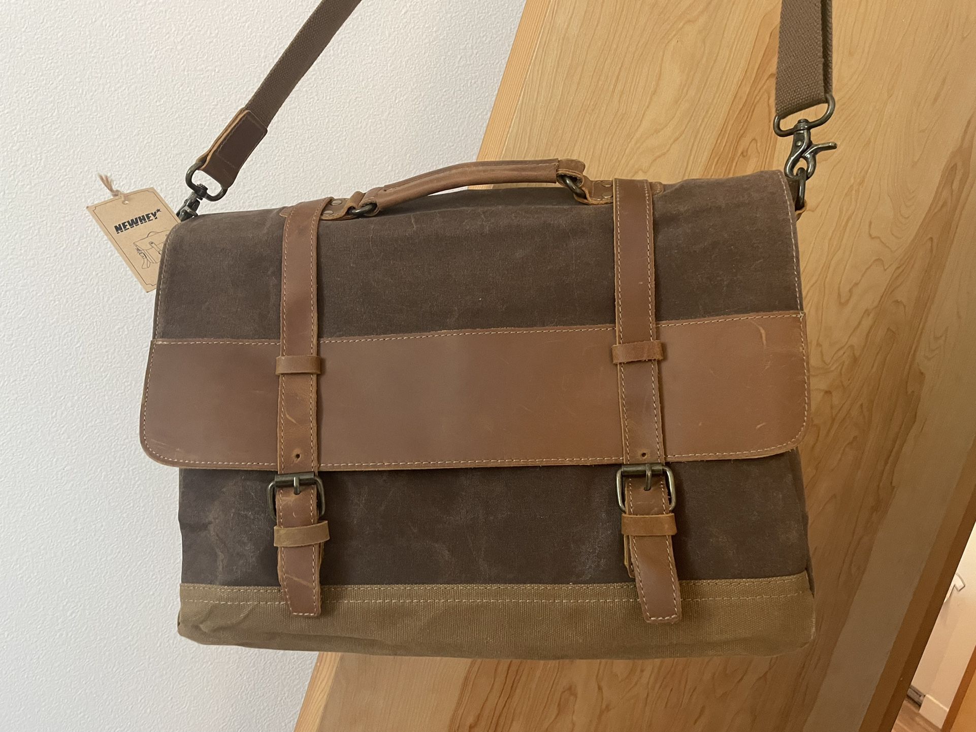 Fashion Forward Work-Travel Bag (Fits Lap Top Comfortably