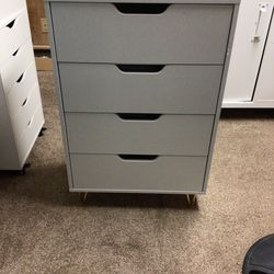 Lea line leads dresser with 6 drawers for Sale in Hagerstown, MD - OfferUp