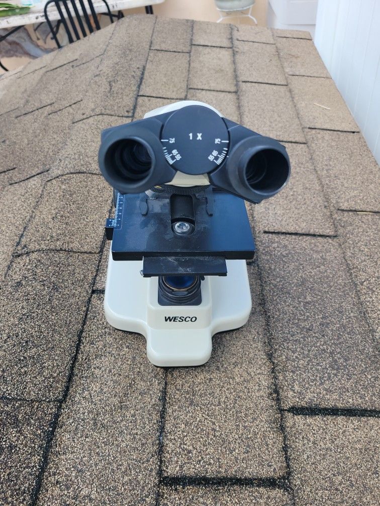 Wesco Microscope