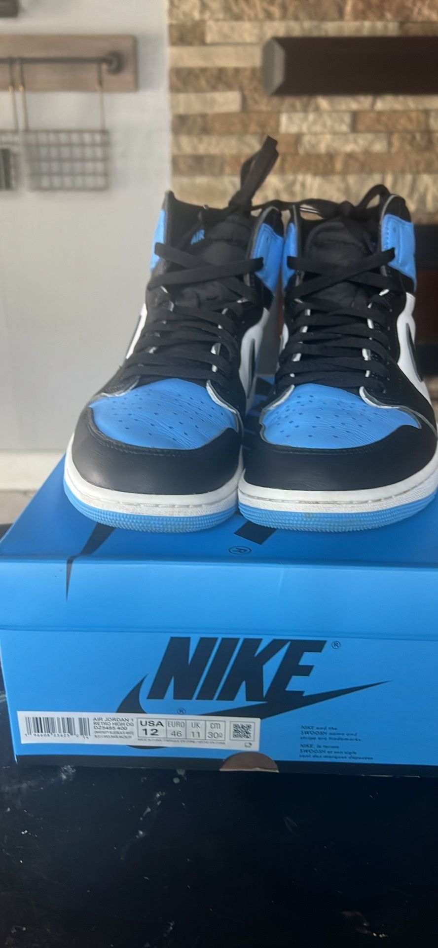 12m Air Jordan 1 Retro High OG University Blue/Black-White