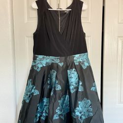 Women’s A-line V-neck Floral Dress