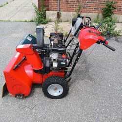 Snowblower's Craftman And Simplicity 