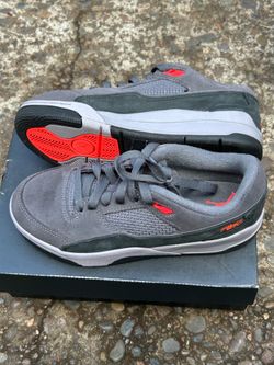 Jordan flights low too brand new