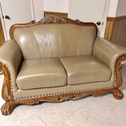 Loveseat 